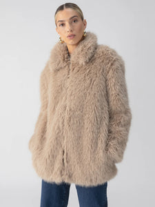 Carmen Fur Coat Chocolate Sundae