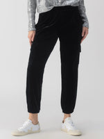 Load image into Gallery viewer, Relaxed Standard Rise Velvet Rebel Pant Black
