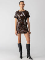 Load image into Gallery viewer, Night Out Sequin Skirt
