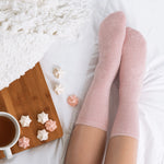 Load image into Gallery viewer, Women&#39;s Aloe Socks
