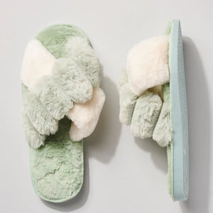 Color Block Faux Fur Lined Slippers